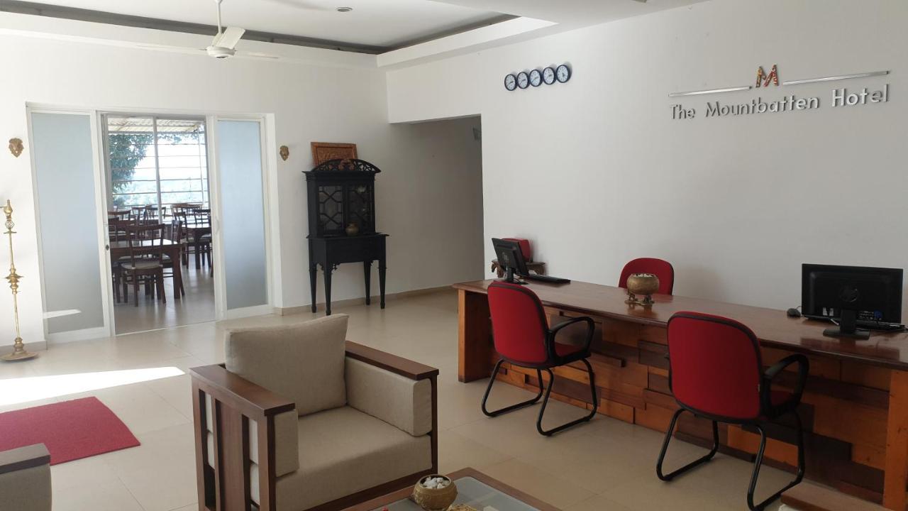 The Mountbatten Hotel Kandy Exterior foto